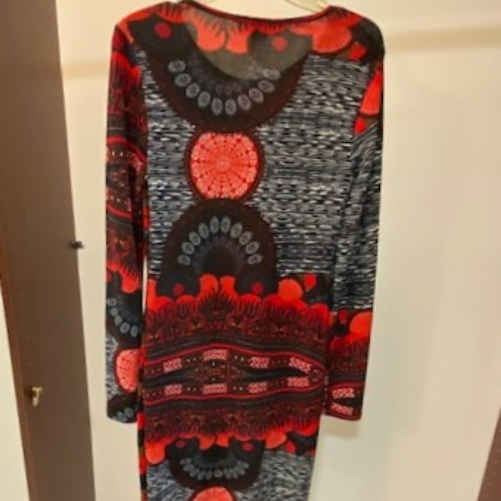 Dress - Picture 3 of 5